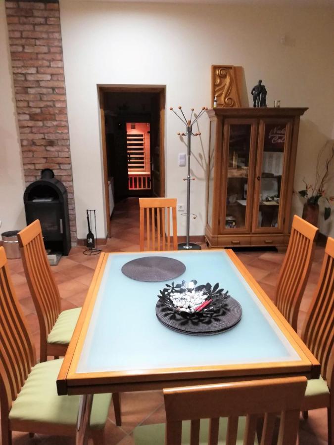 Parva Foresta Apartment Miskolc Bagian luar foto