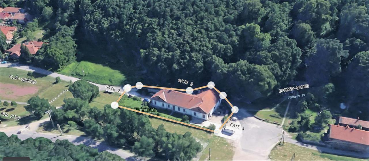 Parva Foresta Apartment Miskolc Bagian luar foto